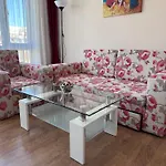 Apartamento Premier F1 420