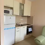 Premier F1 420 Apartamento *