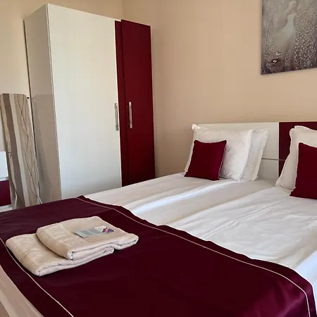 Premier F1 420 Apartmán *