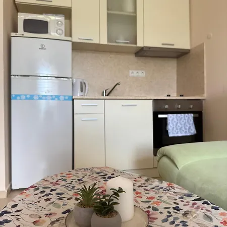 Apartamento Premier F1 420